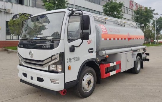 國六東風(fēng)多利卡8噸加油車/運油車圖片 國六東風(fēng)多利卡8噸加油車/運油車圖片